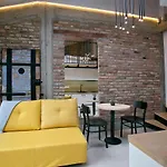 Apartment 27 Warna