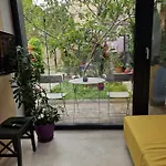 27 Apartment Warna