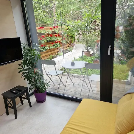 27 Apartment